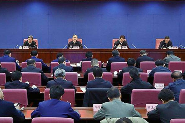 國務(wù)院安委辦、應(yīng)急管理部召開全國煤礦安 全生產(chǎn)工作緊急視頻會議強(qiáng)調(diào) 深刻吸取煤礦重大事故教訓(xùn) 舉一反三抓好風(fēng)險(xiǎn)防控 確保歲末年初安 全形勢穩(wěn)定